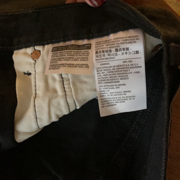 501 Levi’s black 33x30 button up - Picture 6 of 6